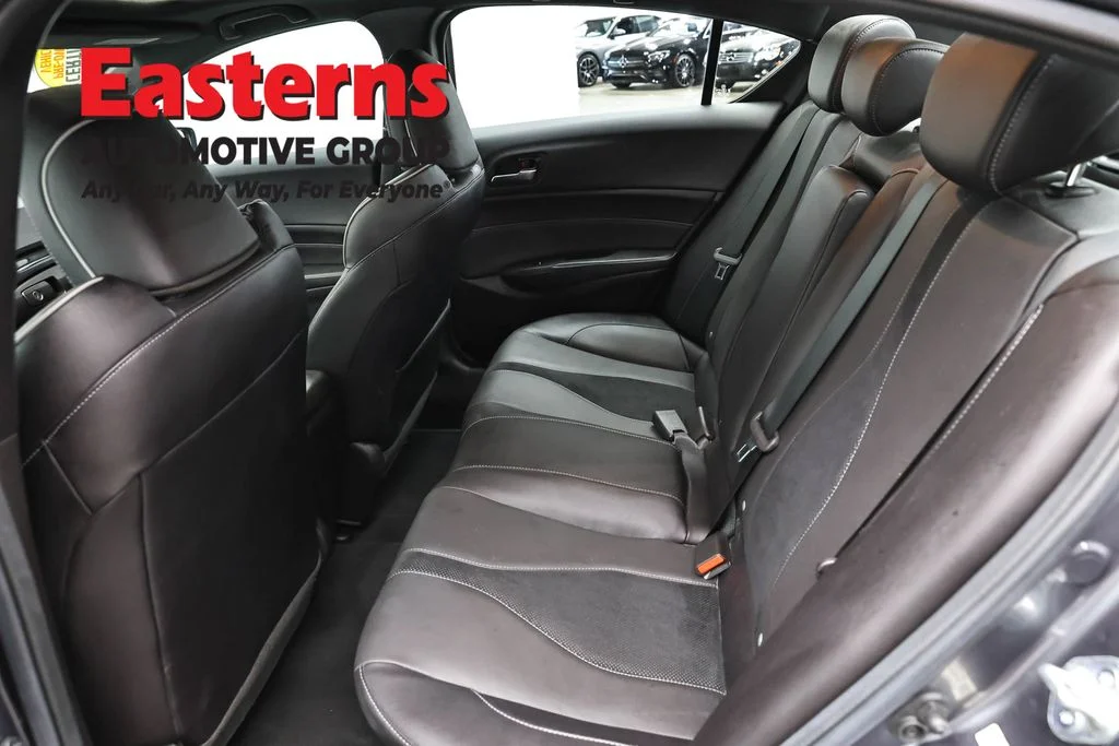 Used 2022 Gray Acura Premium and A-SPEC Packages image 24