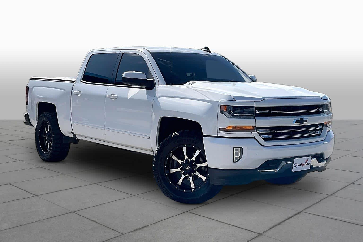 Pre-Owned 2018 Chevrolet Silverado 1500 LT