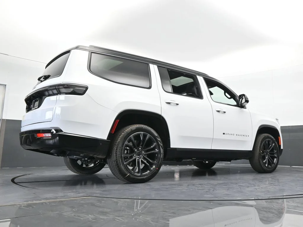 New 2026 Bright White Clearcoat Jeep Summit Obsidian image 62