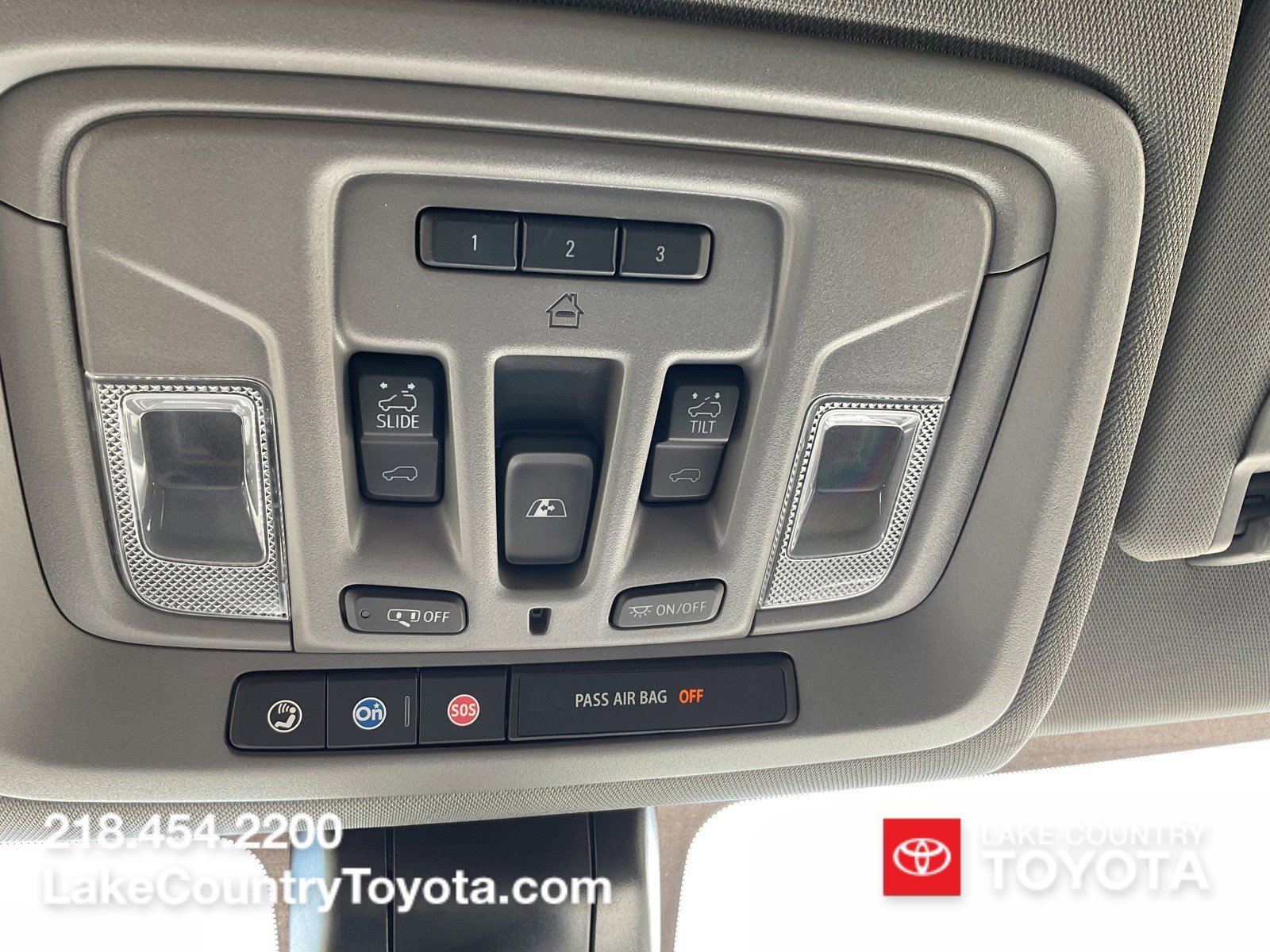 Used 2023  GMC Denali image 41