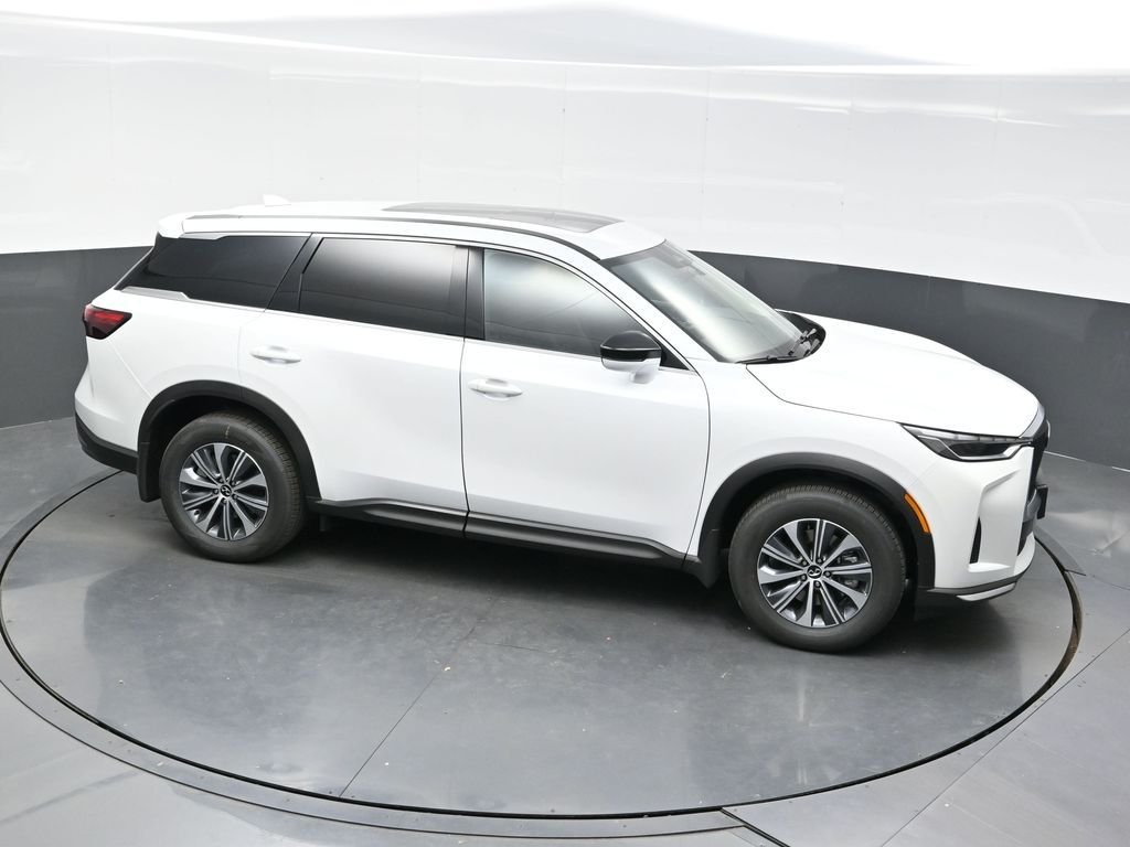New 2027 RADIANT WHITE INFINITI Pure AWD image 46