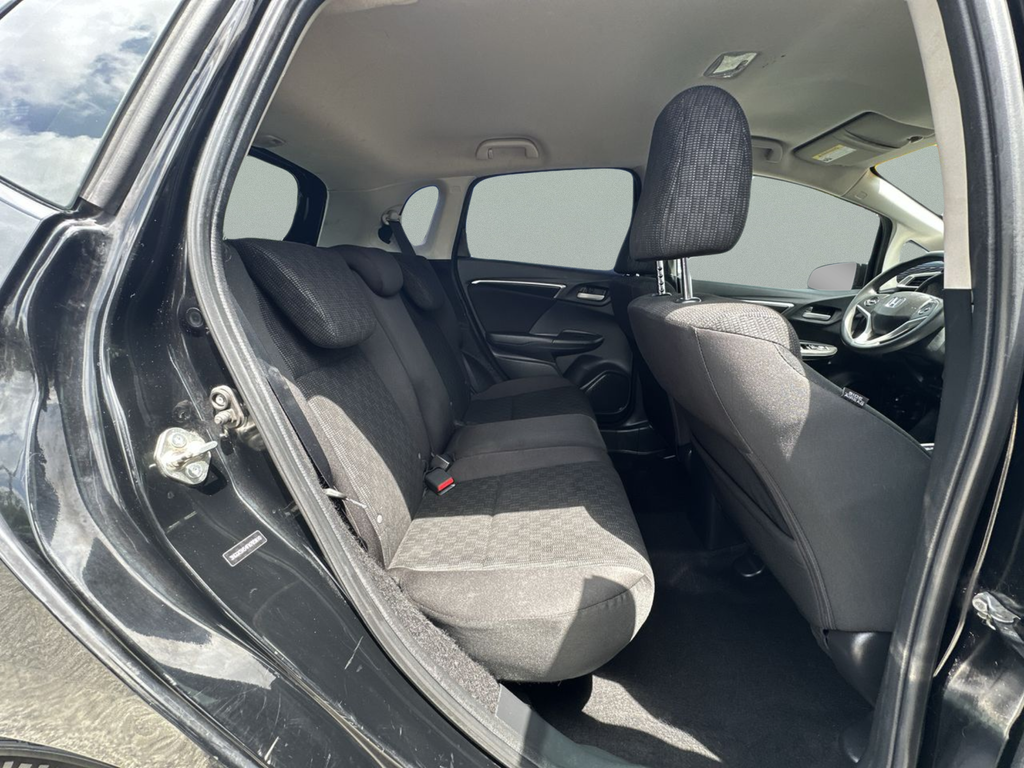 Used 2015  Honda LX image 33