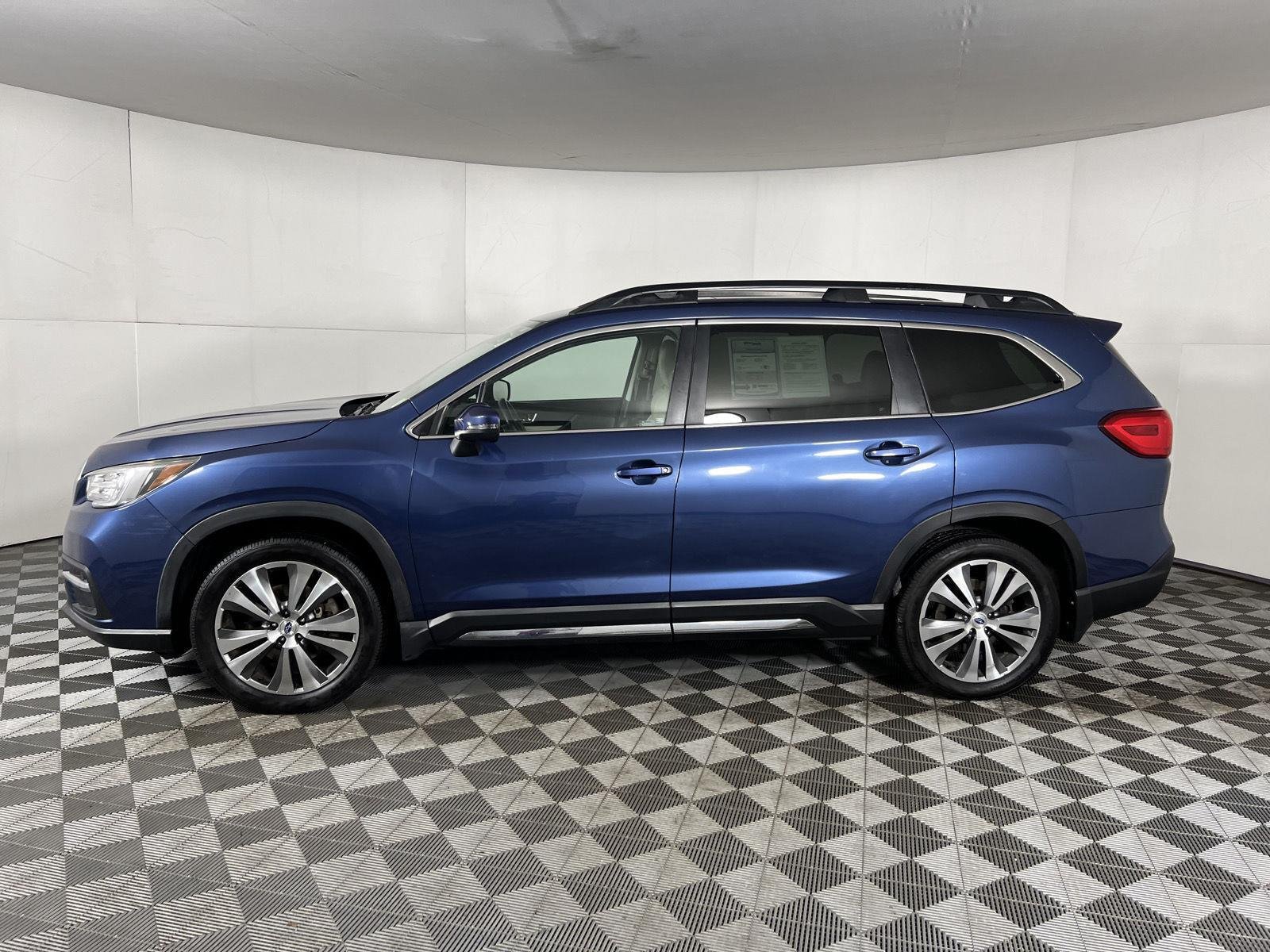 Used 2019 Abyss Blue Pearl Subaru Limited image 15