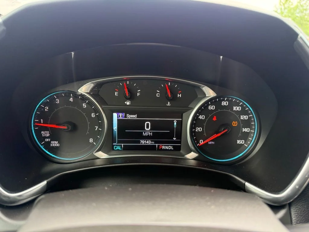 Used 2018 Gray Chevrolet LT image 19