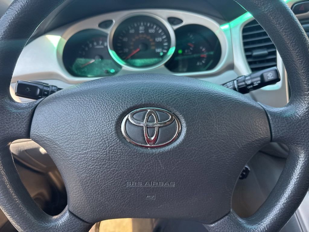 Used 2005 Bluestone Metallic Toyota V6 image 6