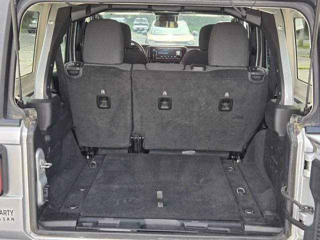 Used 2024 Silver Jeep Sport S image 13