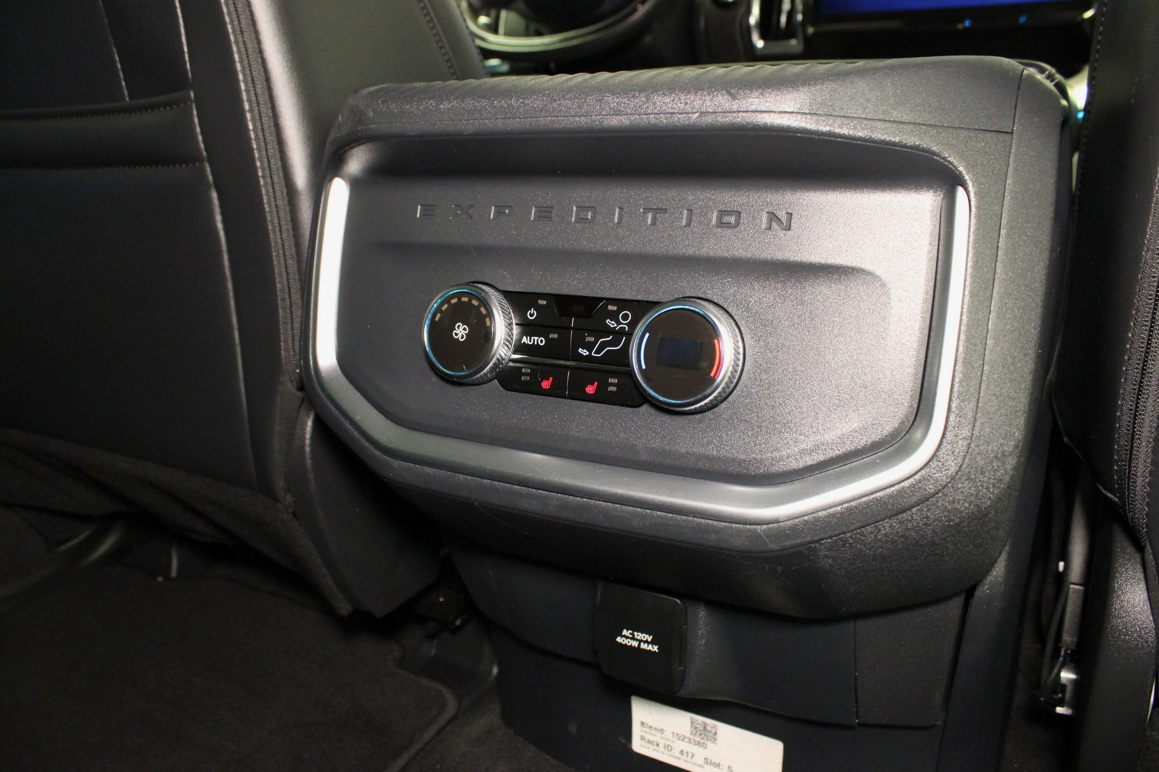 Used 2025 Oxford White Ford Platinum image 21
