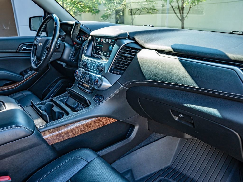 Used 2020 Black Chevrolet Premier image 41
