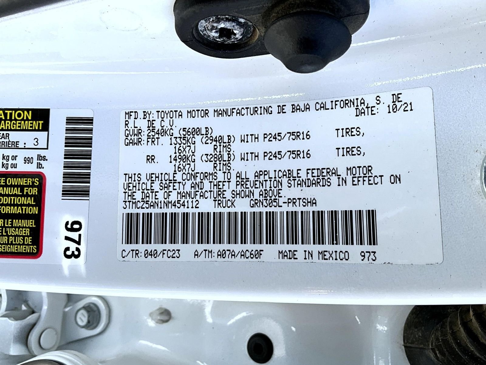 Used 2022 White Toyota SR5 image 28