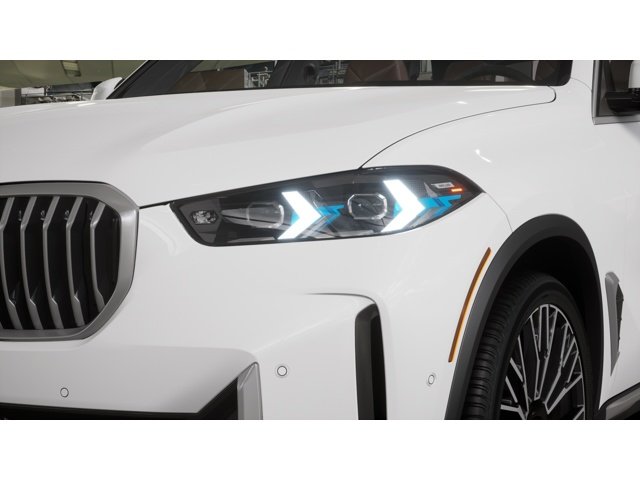 New 2026 White BMW X5 40i image 6