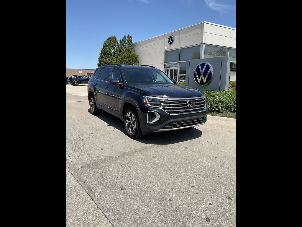2026 Volkswagen Atlas 2.0T SE 4MOTION's photo