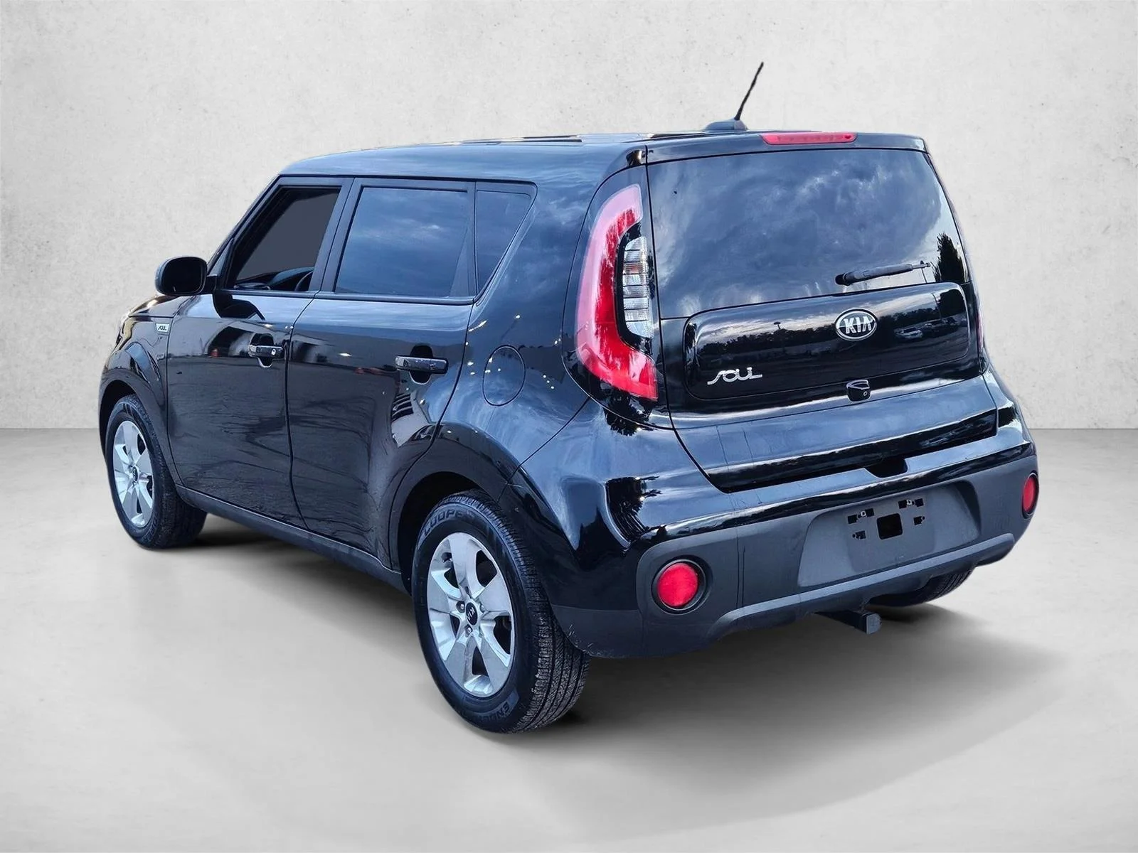 Used 2019 Shadow Black Kia Base image 7