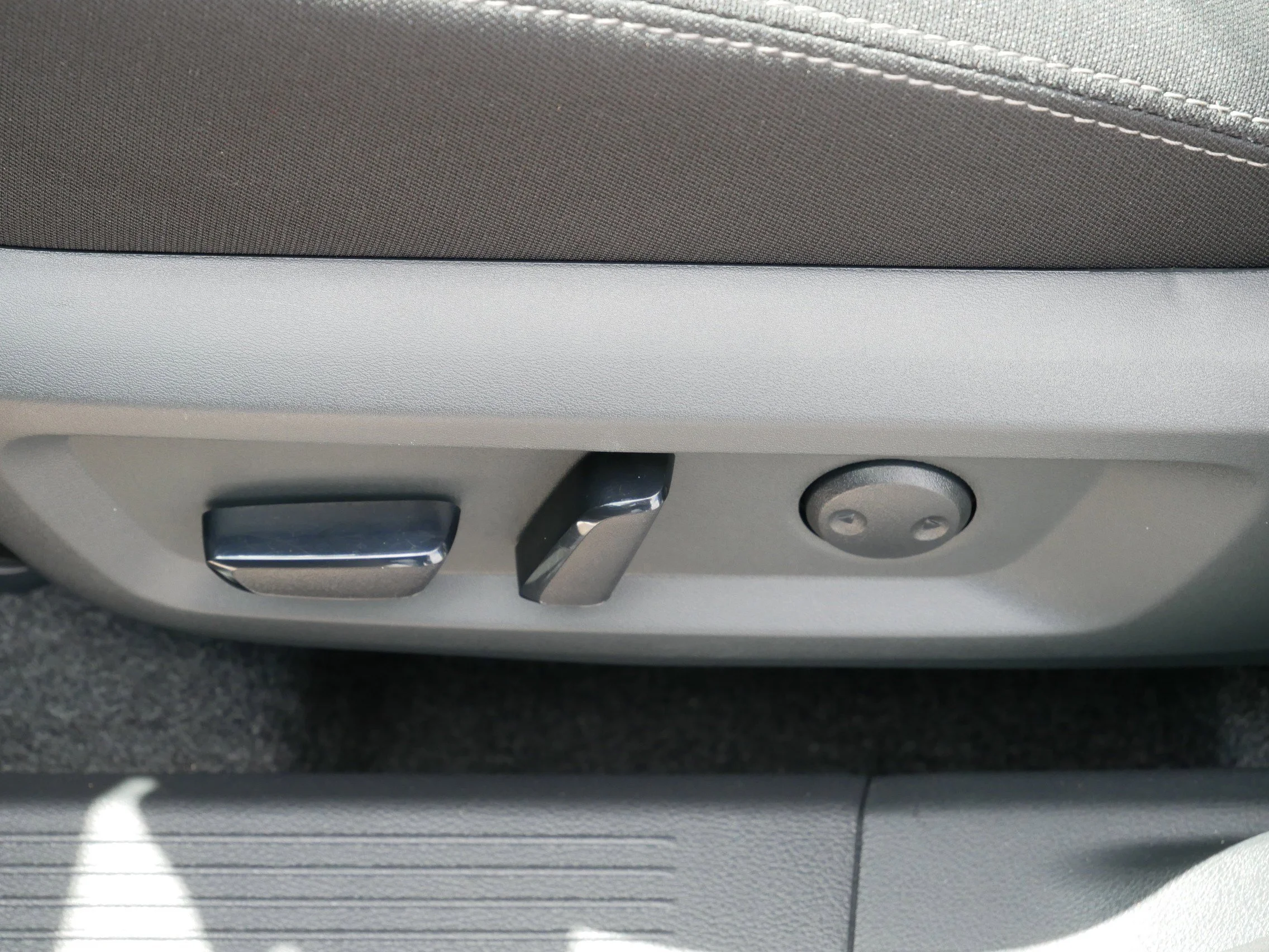 2026 Nissan Rogue SV - Photo 20