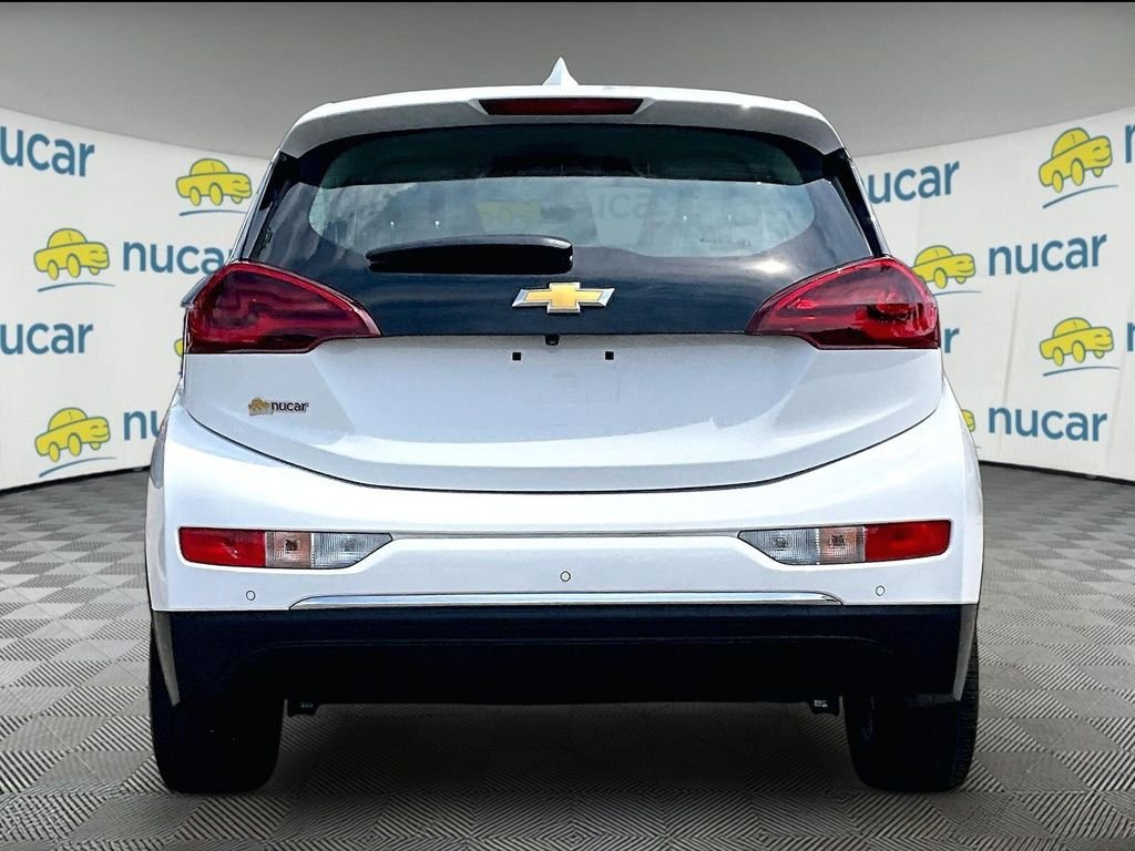 Used 2017 White Chevrolet LT image 5