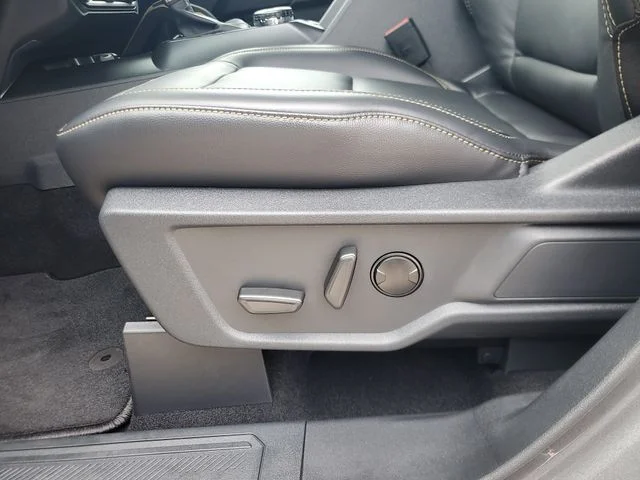 New 2026 Carbonized Gray Metallic Ford Badlands® image 15