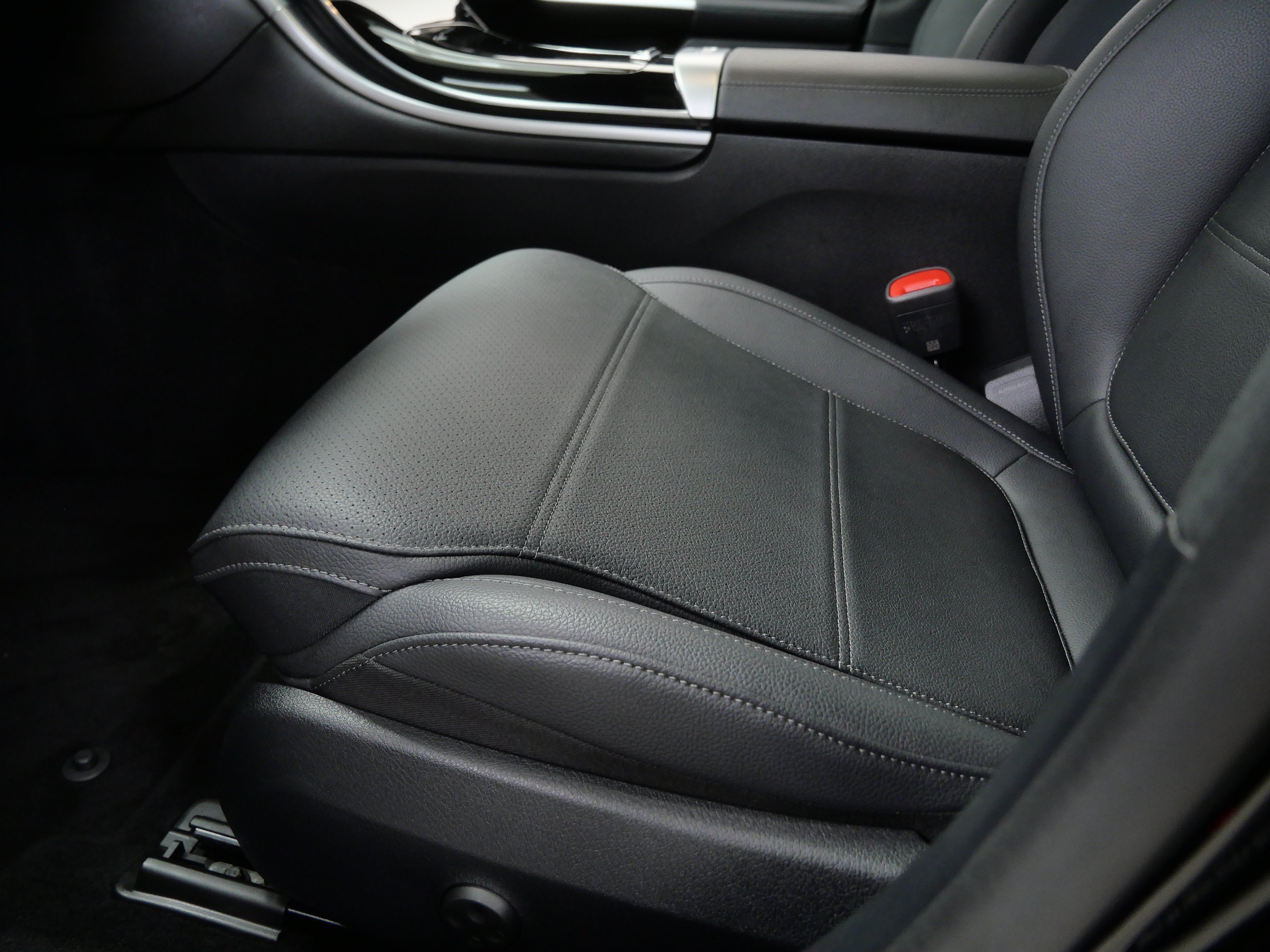 Used 2026 Black Mercedes-Benz C 300 image 18