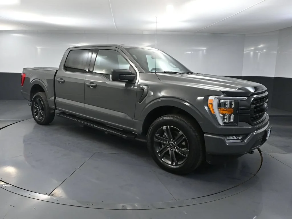 Used 2021 Gray Ford XLT image 1