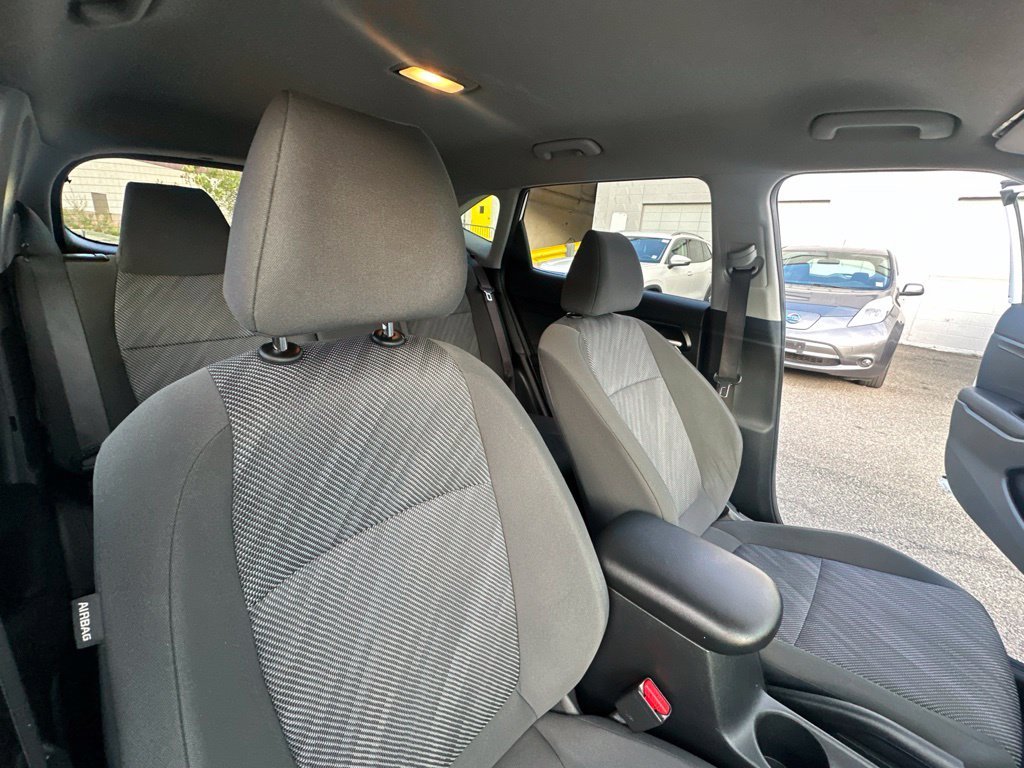 Used 2023 White Kia LX image 35