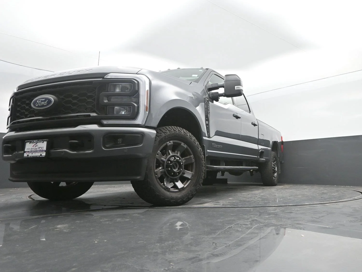 Used 2024 Carbonized Gray Ford LARIAT image 51