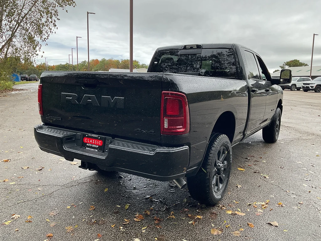 New 2027 Diamond Black Crystal Pearl-Coat Exterior Paint RAM Laramie image 5