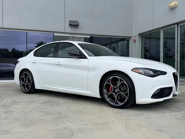 2026 Alfa Romeo Giulia Base