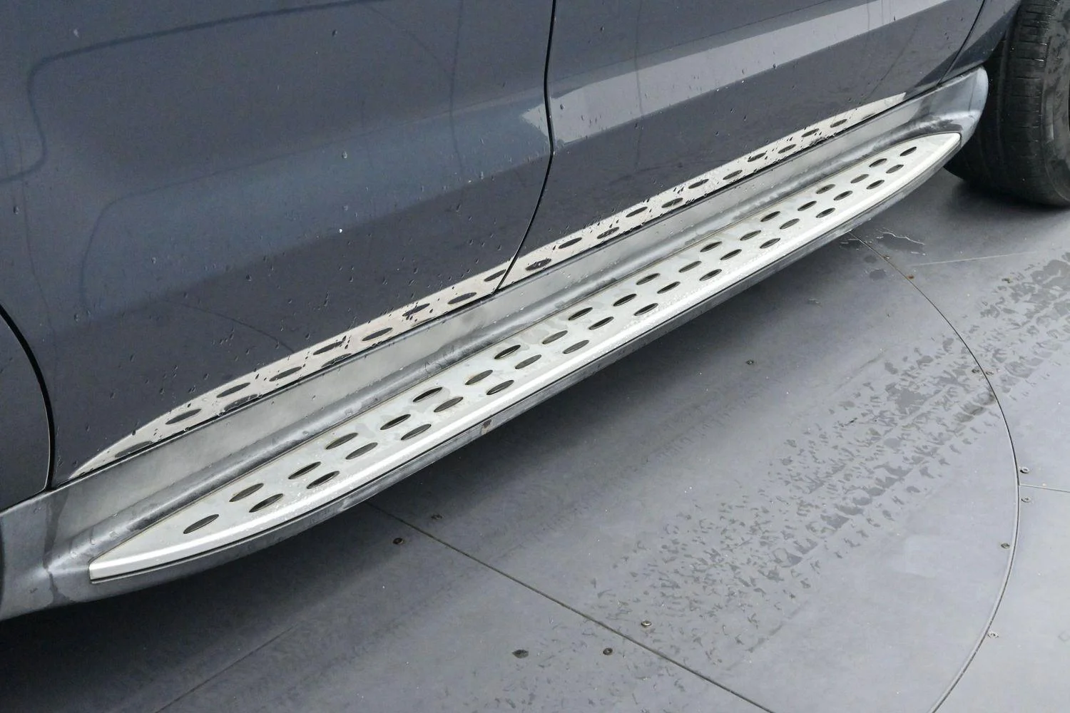Used 2014 Steel Gray Metallic Mercedes-Benz ML 350 image 9