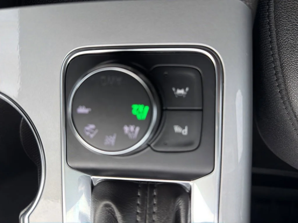 Used 2023 Black Chevrolet LT image 25