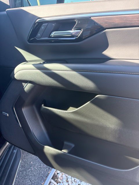 Used 2025 Black Chevrolet Premier image 34