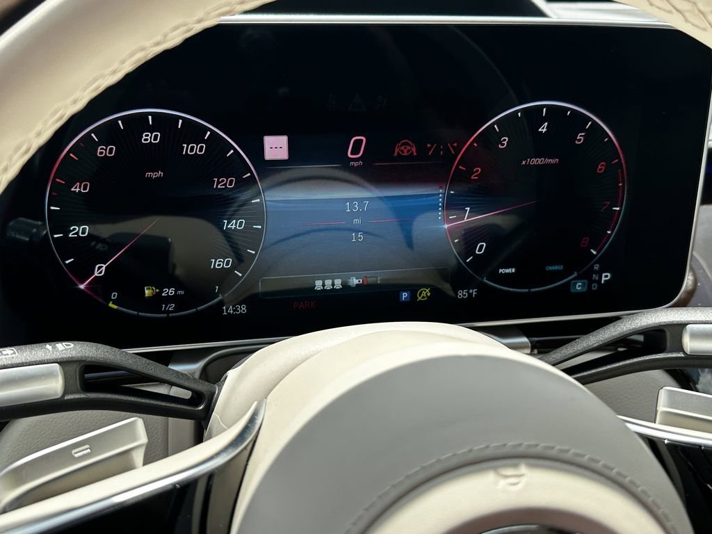 New 2026 MANUFAKTUR Rubellite Red Metallic Mercedes-Benz S 580 image 30