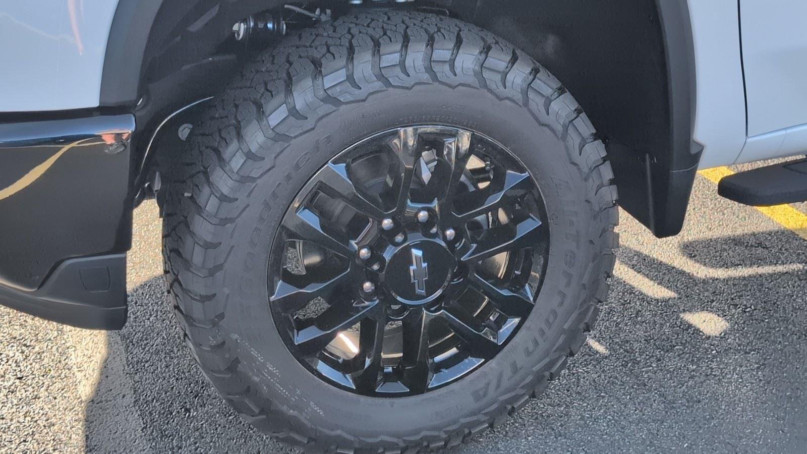 2026 Chevrolet Silverado 2500 HD LTZ - Photo 11