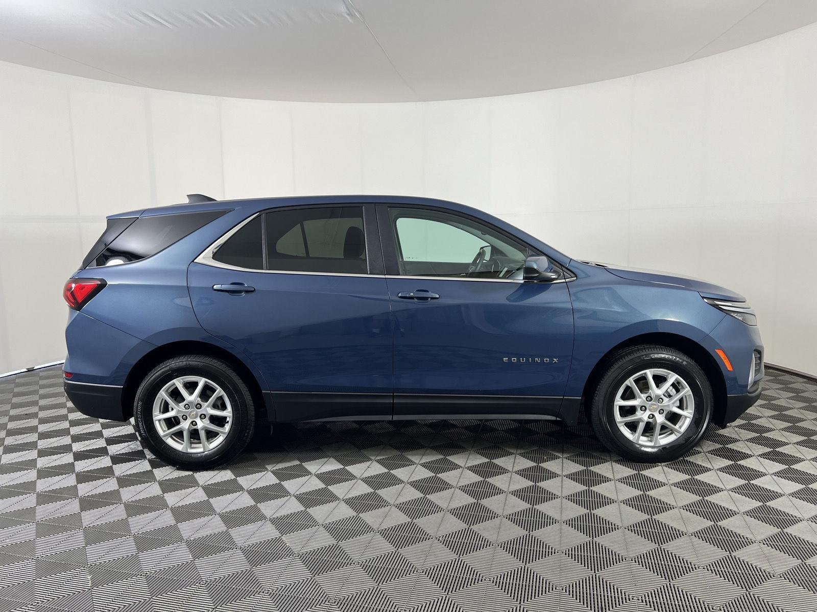 Used 2024 Lakeshore Blue Metallic Chevrolet LT image 23