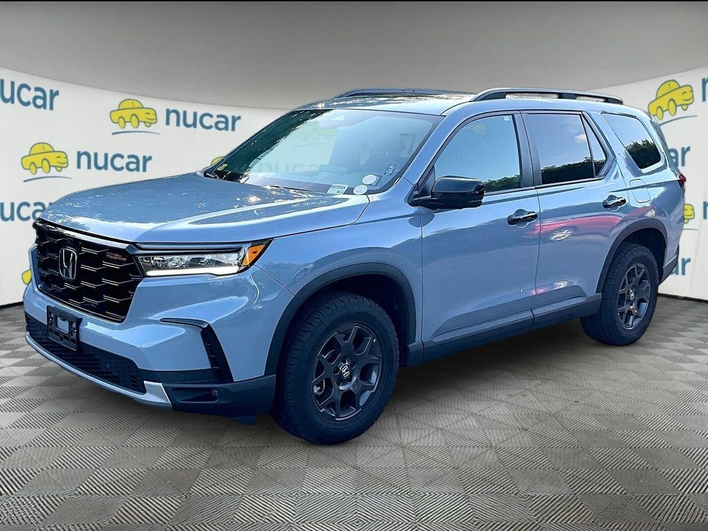 Used 2025 Gray Honda TrailSport image 3