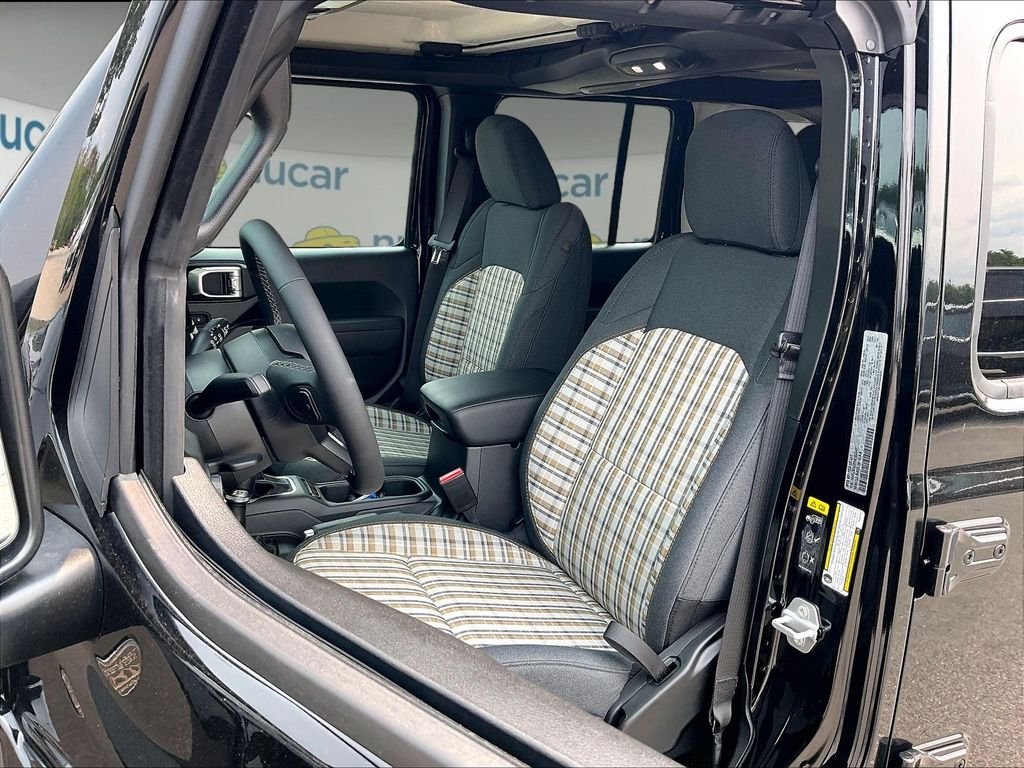 New 2026 Black Clearcoat Jeep 85th Anniversary Edition image 11