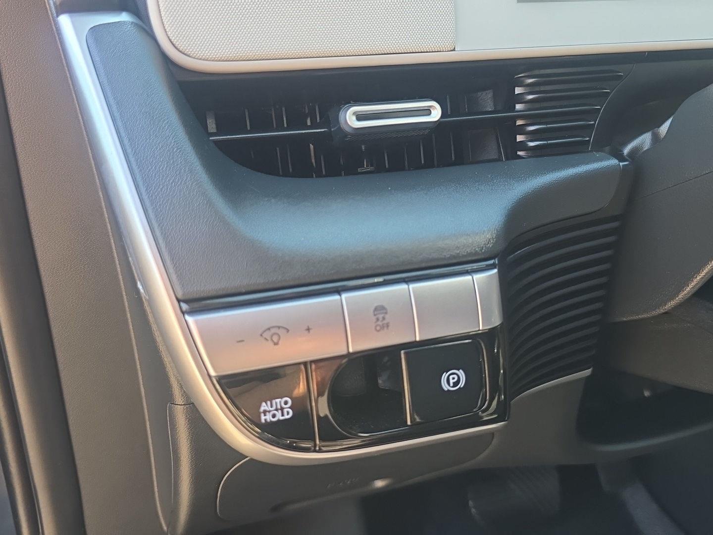 2024 Hyundai IONIQ 5 SE - Photo 13