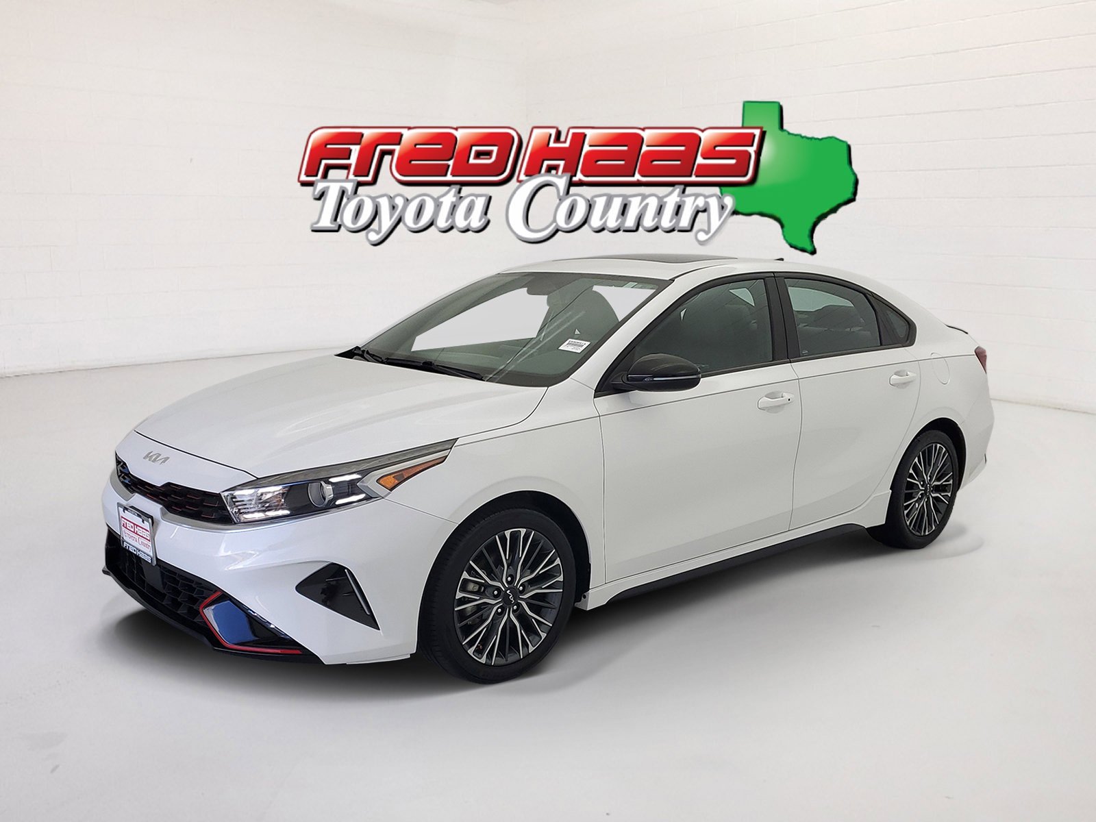 2023 Kia Forte GT-Line AT's photo