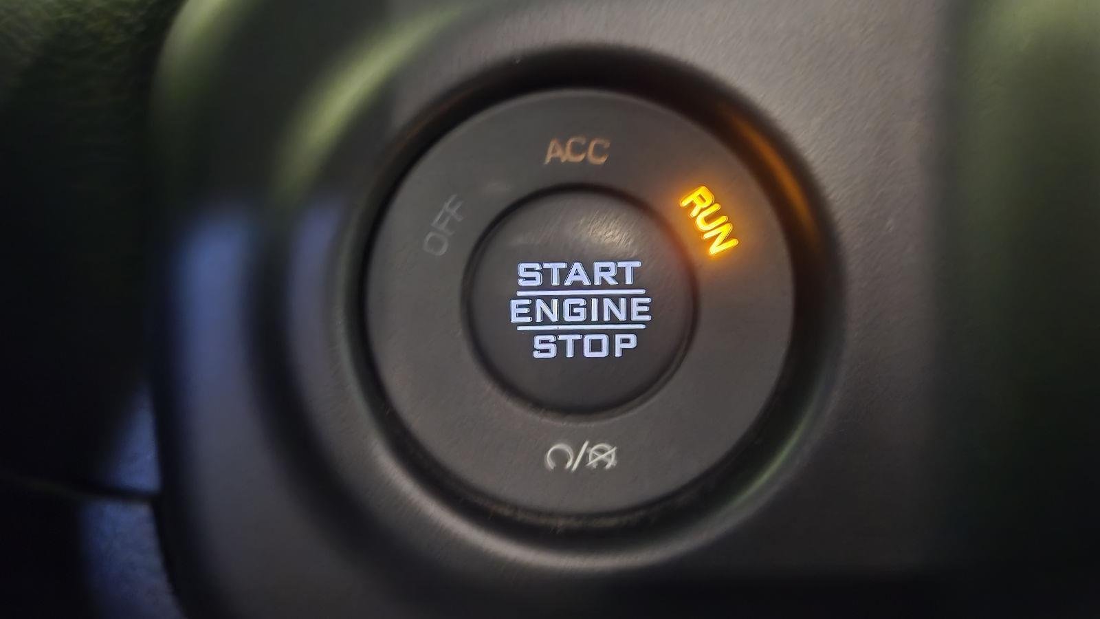 Used 2023 Sting-Gray Clearcoat Jeep Rubicon image 17