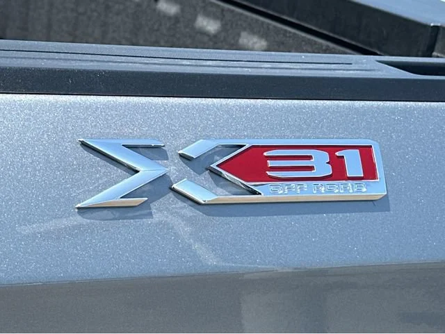 2026 GMC Sierra 1500 SLT - Photo 4