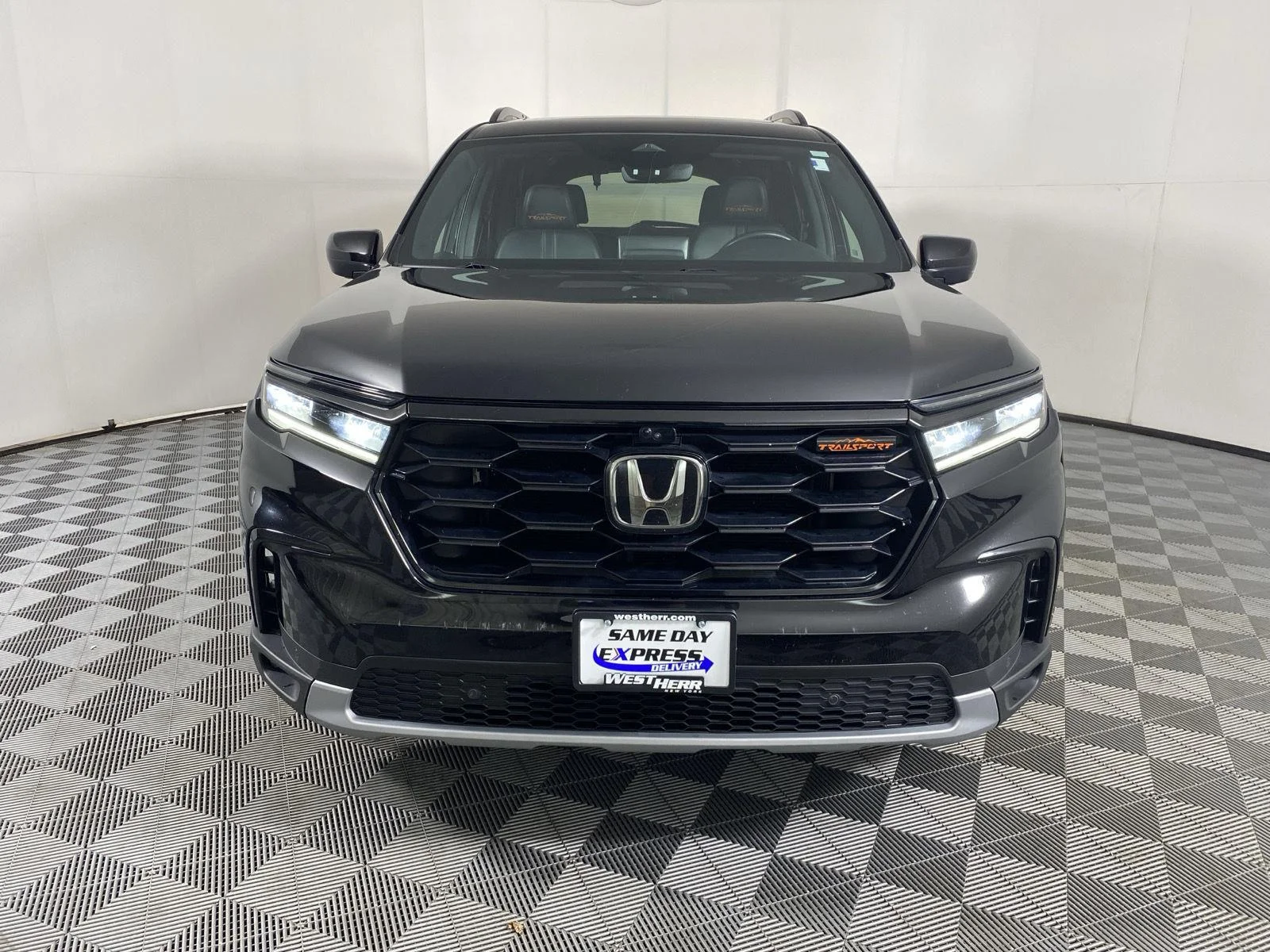 Used 2024 Crystal Black Pearl Honda TrailSport image 2