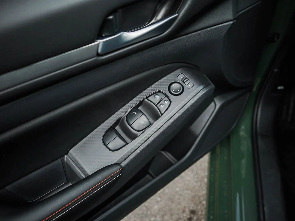 New 2026 Tactical Green Metallic / Super Black Two-tone Nissan 2.5 SR image 17