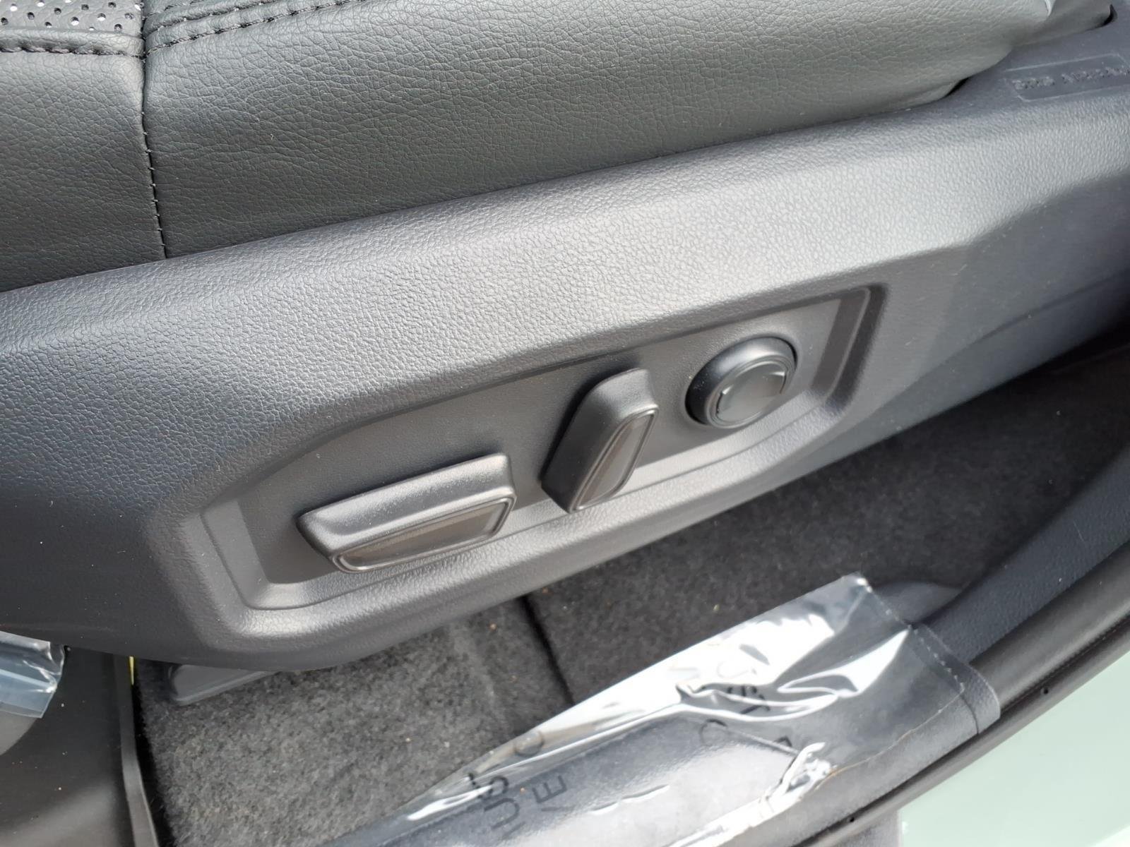 Used 2025 Lunar Rock Toyota SR5 image 10