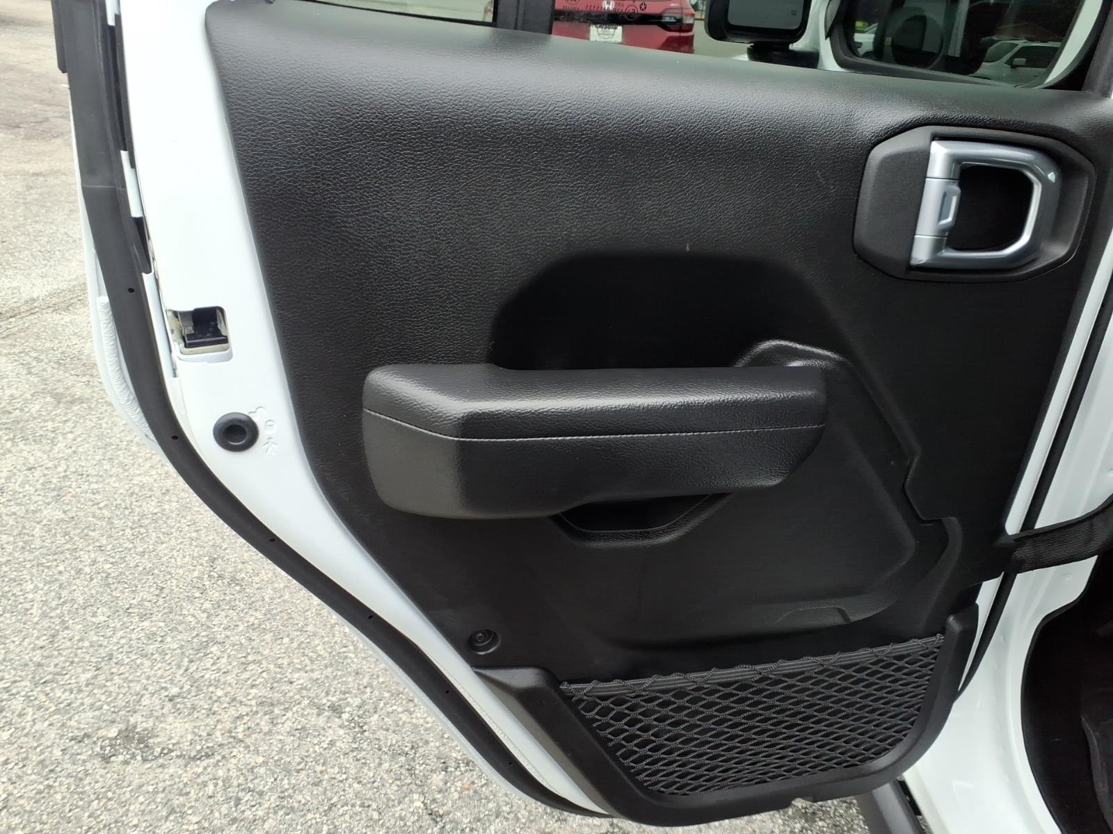 Certified Used 2025 White/off-white Jeep Willys image 17