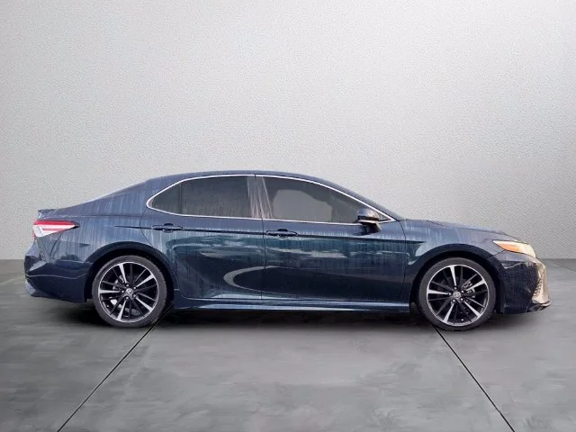 Used 2020 Blue Toyota XSE V6 image 5
