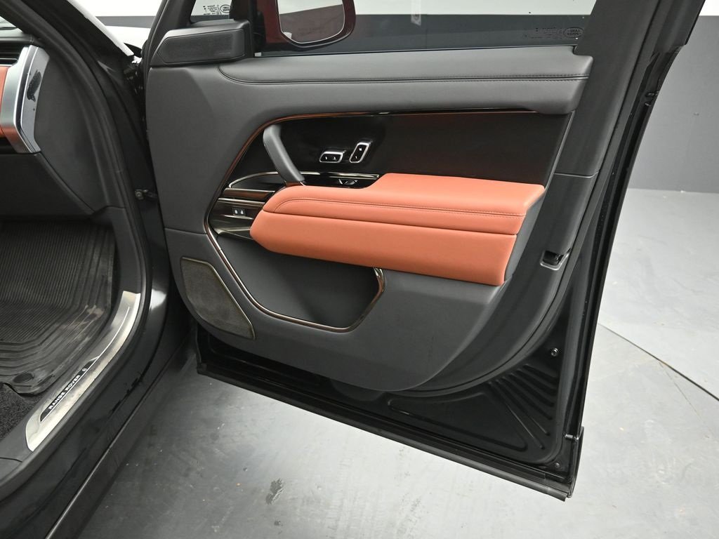 2025 LAND ROVER RANGE ROVER - Image 32