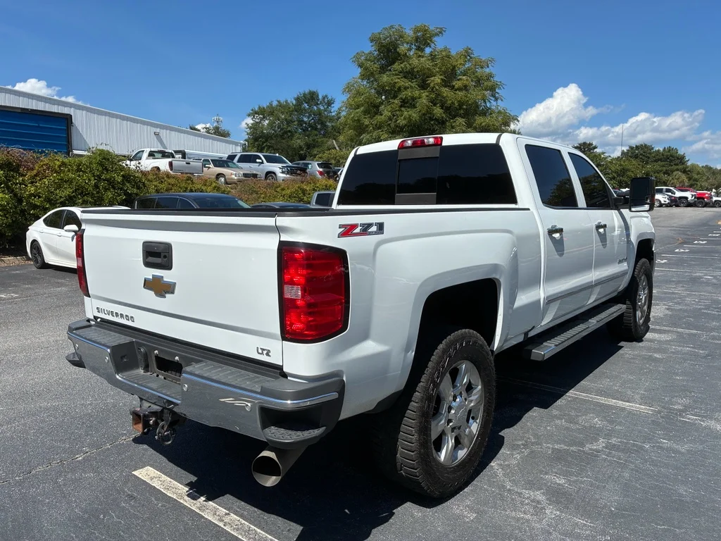 Used 2017 SUMMIT WHITE Chevrolet LTZ image 5