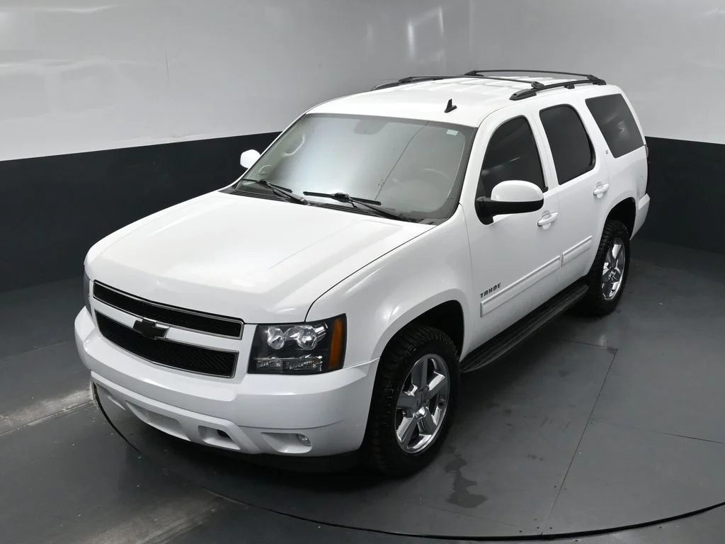 Used 2013 White Chevrolet LT image 39