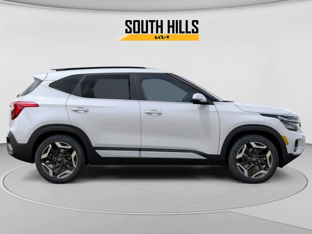New 2026 White Kia SX image 7