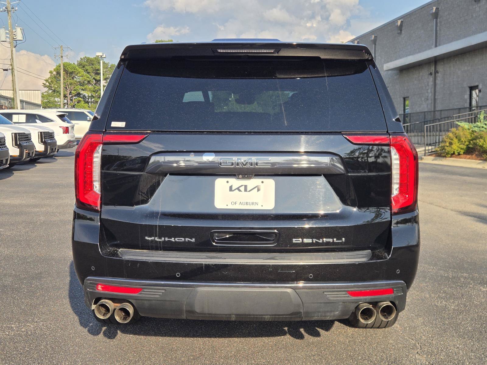 Used 2023 ONYX BLACK GMC Denali Ultimate image 8