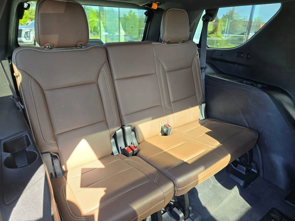 Used 2021 Black Chevrolet High Country image 15