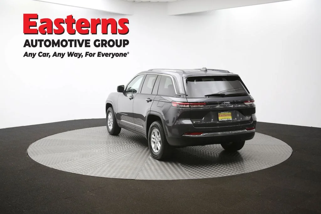 Used 2023 Gray Jeep Laredo image 65
