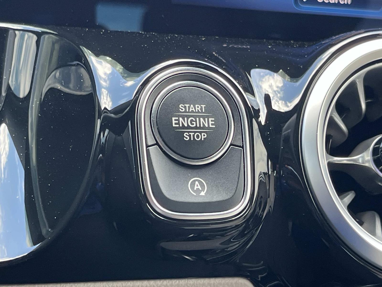 Certified Used 2026 Polar White Mercedes-Benz GLA 250 image 34